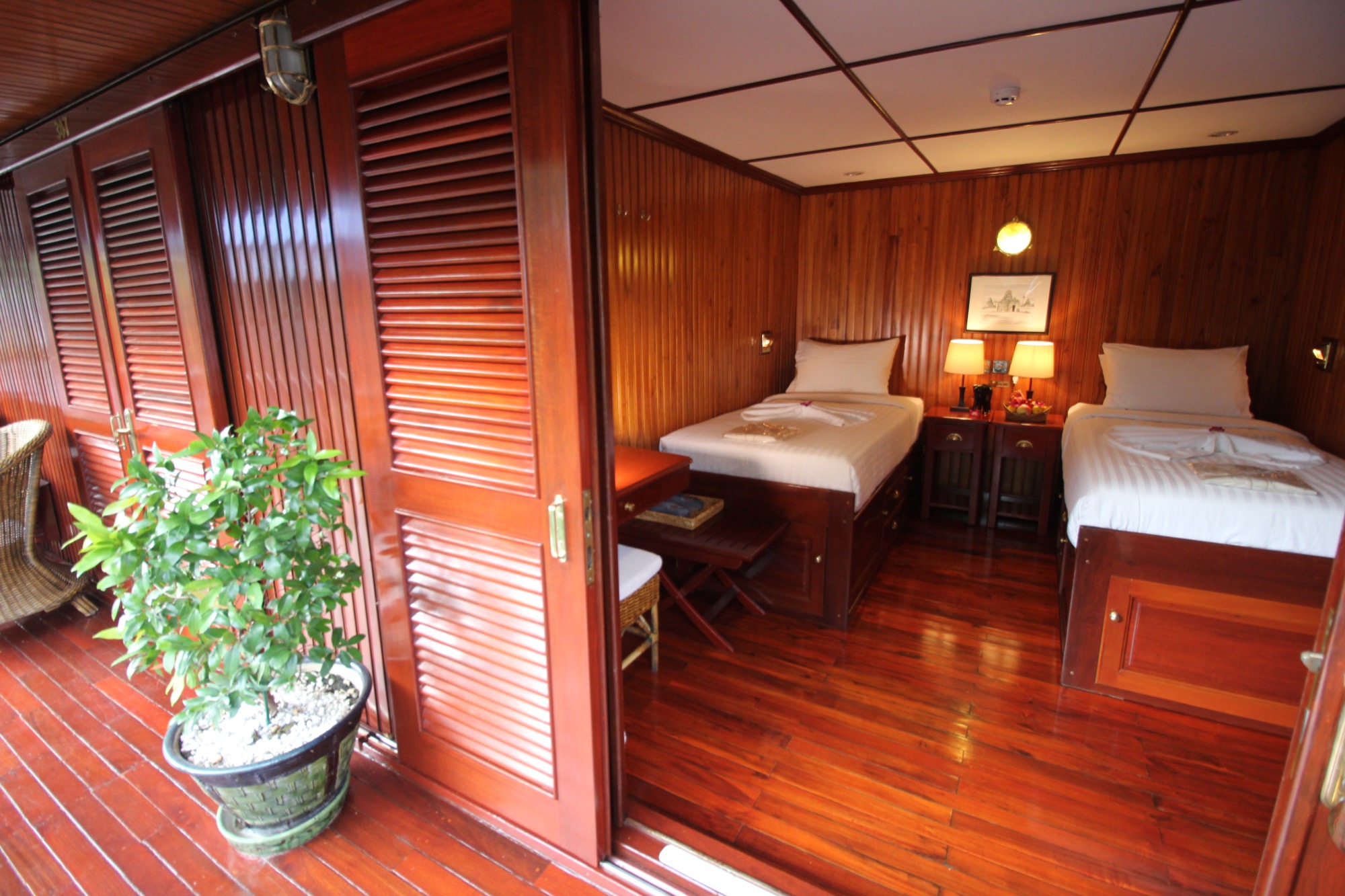 Pandaw RV Orient Pandaw Cabin 1.jpg